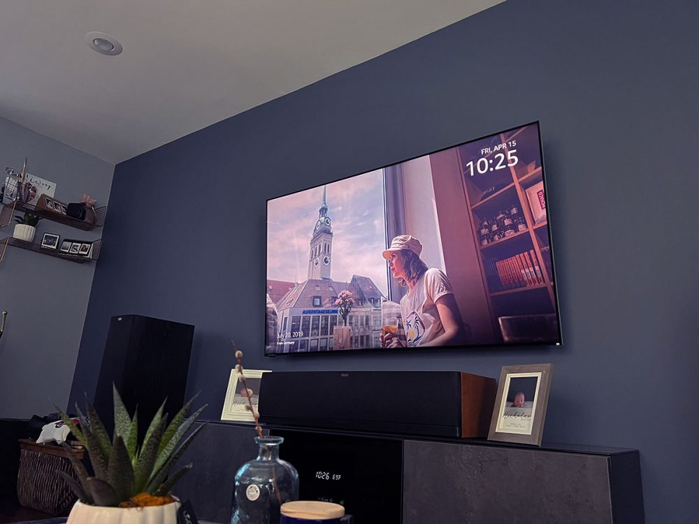 Turn Your TV Into a Photo Frame